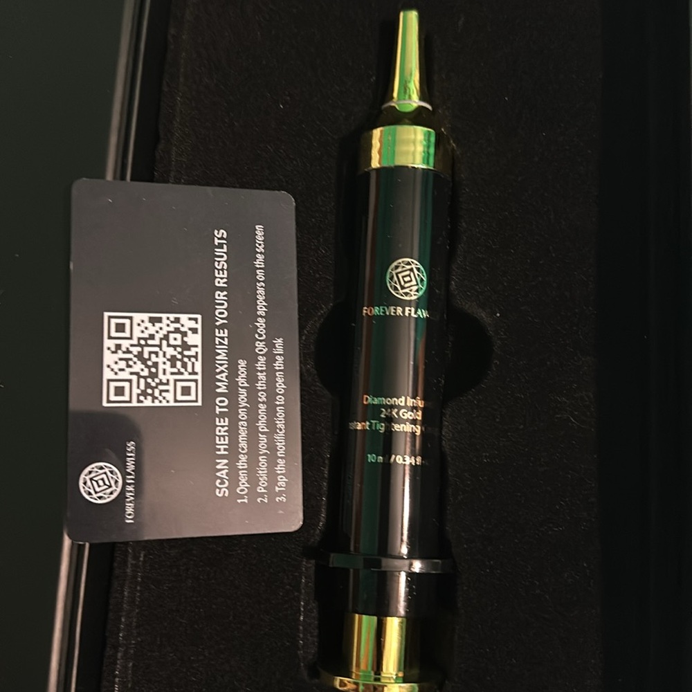 Forever Flawless Diamond Infused 24K Gold instant tightening complex - Picture 2 of 6